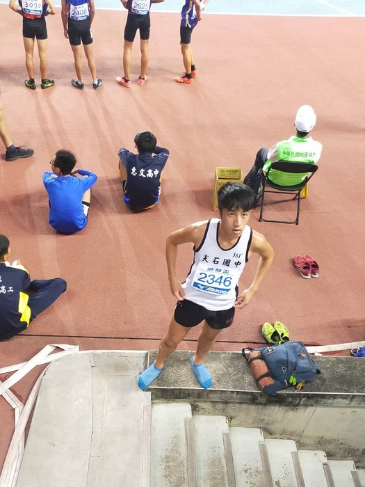 田徑隊隊長簡安培榮獲全國春季盃田徑公開賽國男1500公尺第六名並達標全中運資格